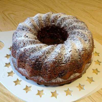 Фото к рецепту: Пряный тыквенно-шоколадный пирог
