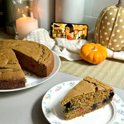 Ароматный пирог с ягодами