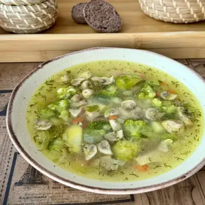 Грибной суп с булочками без глютена