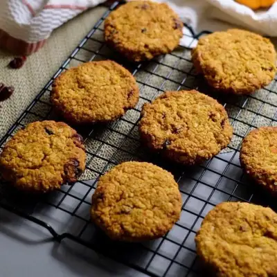 Тыквенное печенье с клюквой